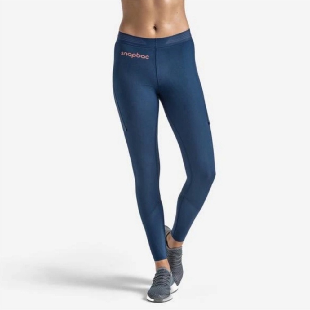 NWT! SNAPBAC Women’s XS Aeon Complete Training Tight
